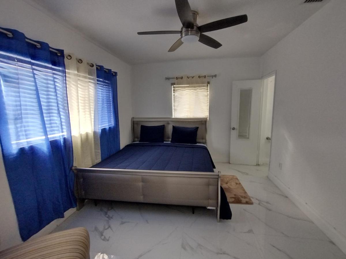 Cheerful 3-Bedroom Home /Ac+ Free Parking North Miami Beach Eksteriør bilde