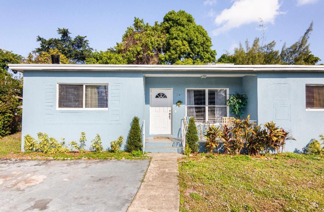 Cheerful 3-Bedroom Home /Ac+ Free Parking North Miami Beach Eksteriør bilde