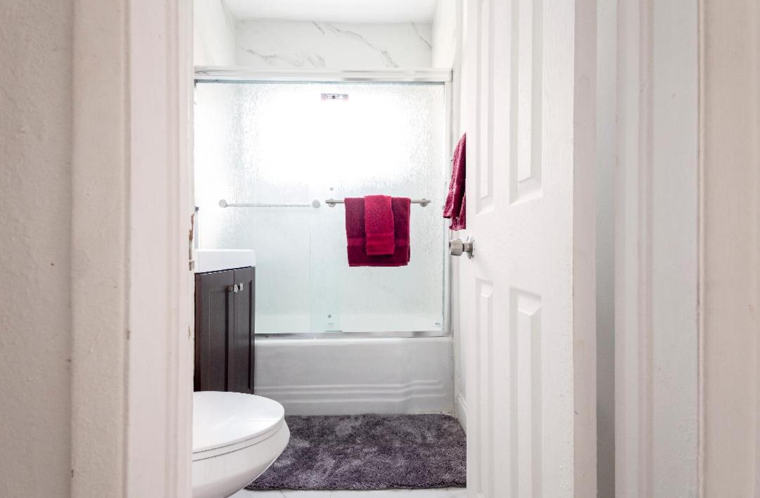 Cheerful 3-Bedroom Home /Ac+ Free Parking North Miami Beach Eksteriør bilde