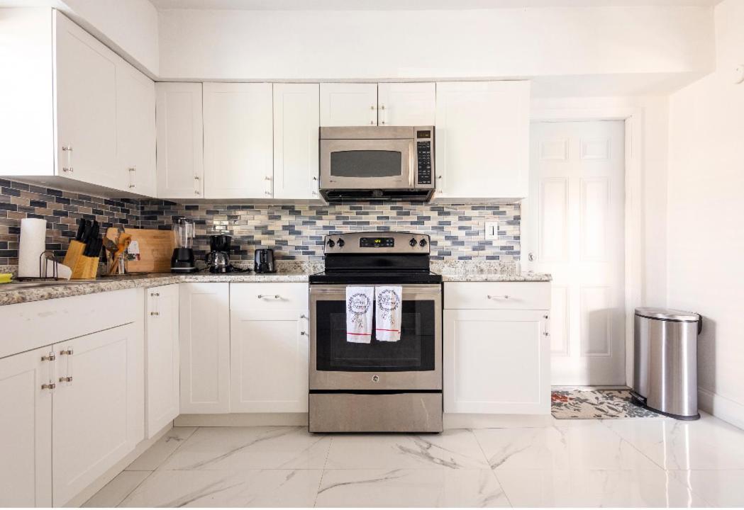 Cheerful 3-Bedroom Home /Ac+ Free Parking North Miami Beach Eksteriør bilde